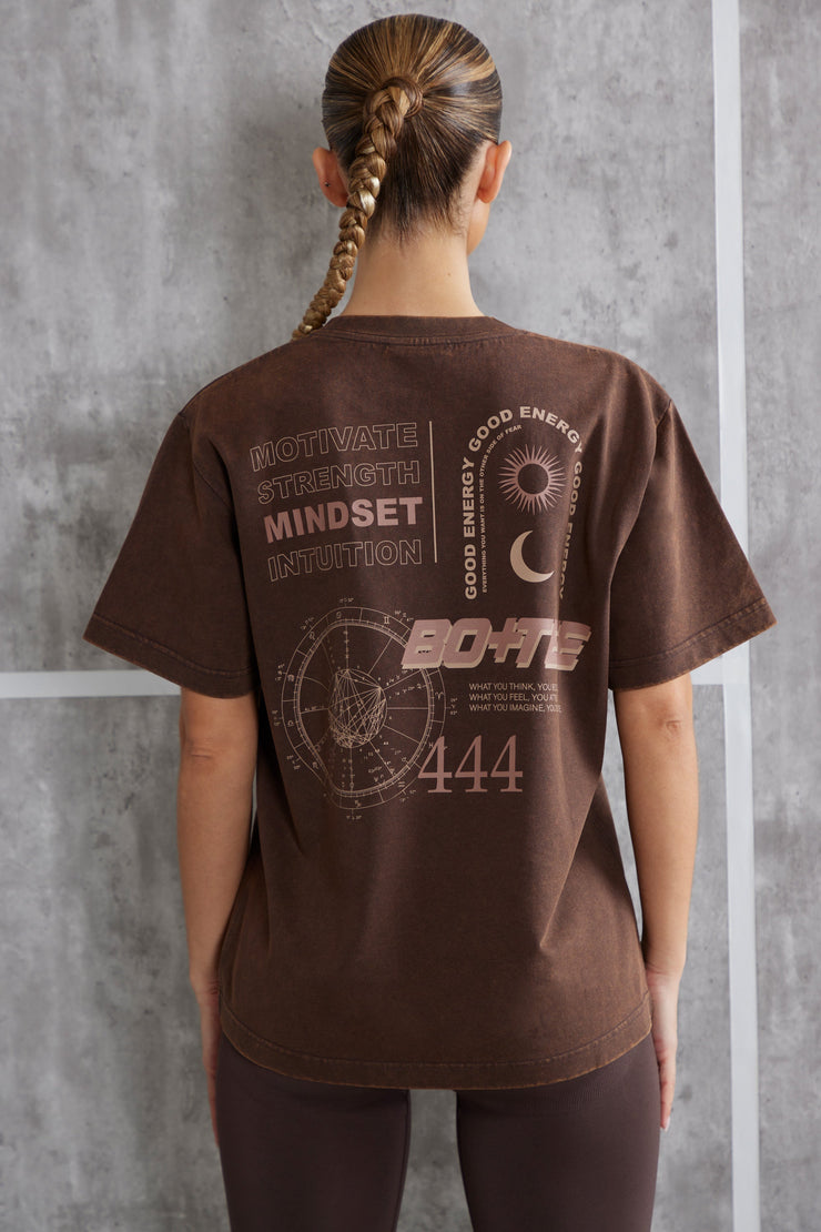 Unwind - Oversized T-Shirt in Brown