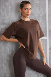 Unwind - Oversized T-Shirt in Brown